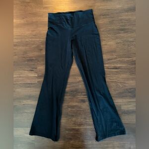 Victoria’s Secret High Rise Flare Leggings Black‎ Size Large